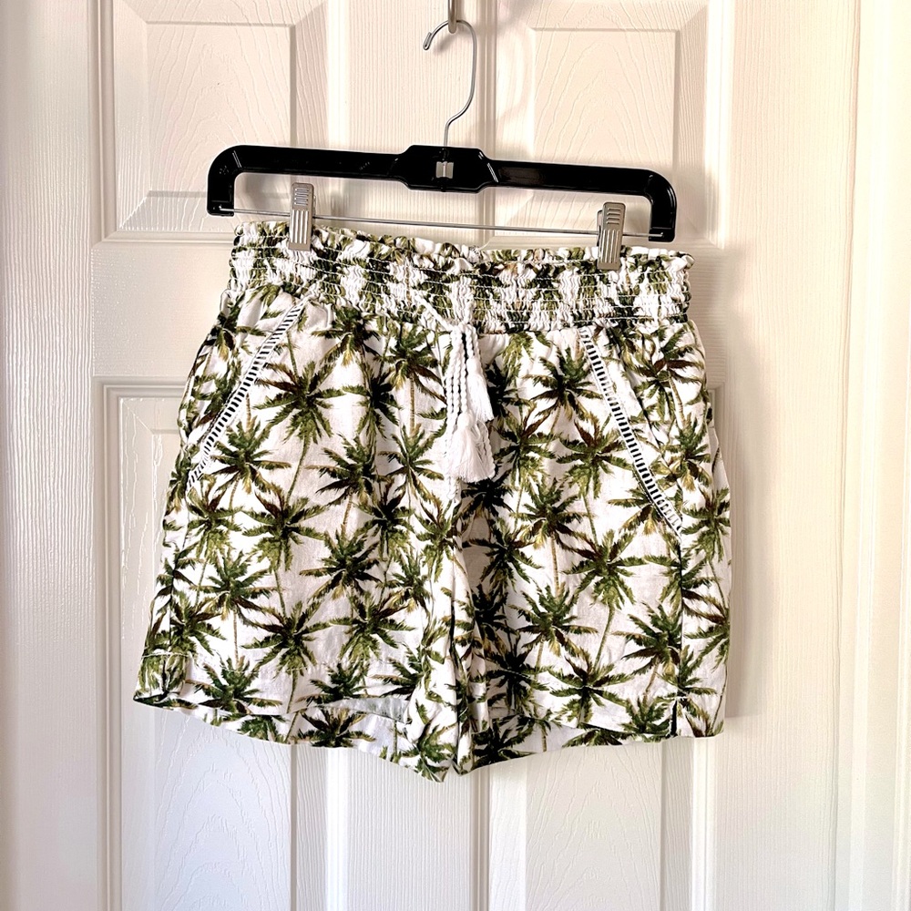 Briggs linen blend shorts with palm print